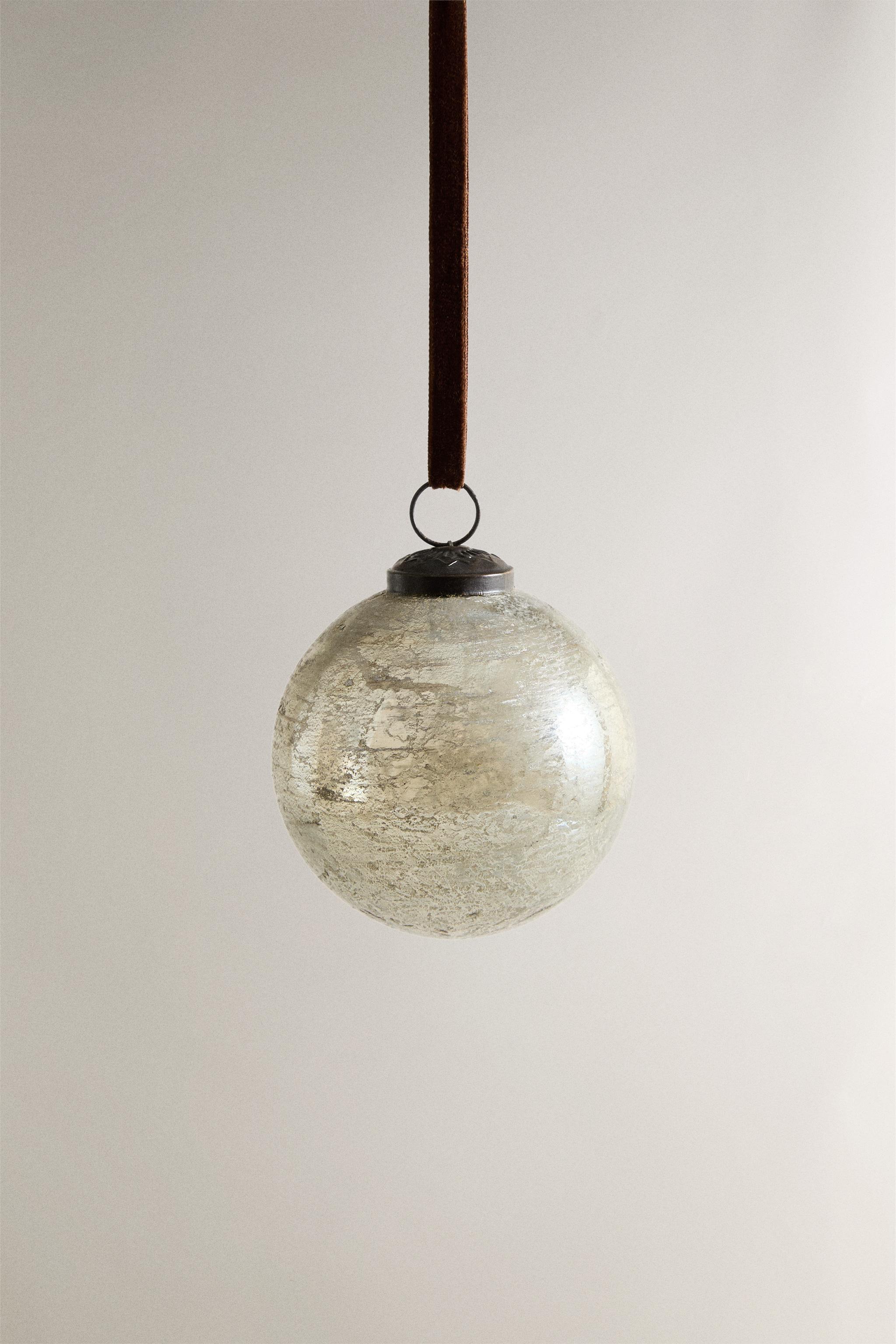 CHRISTMAS TREE CRACKLED BALL ORNAMENT